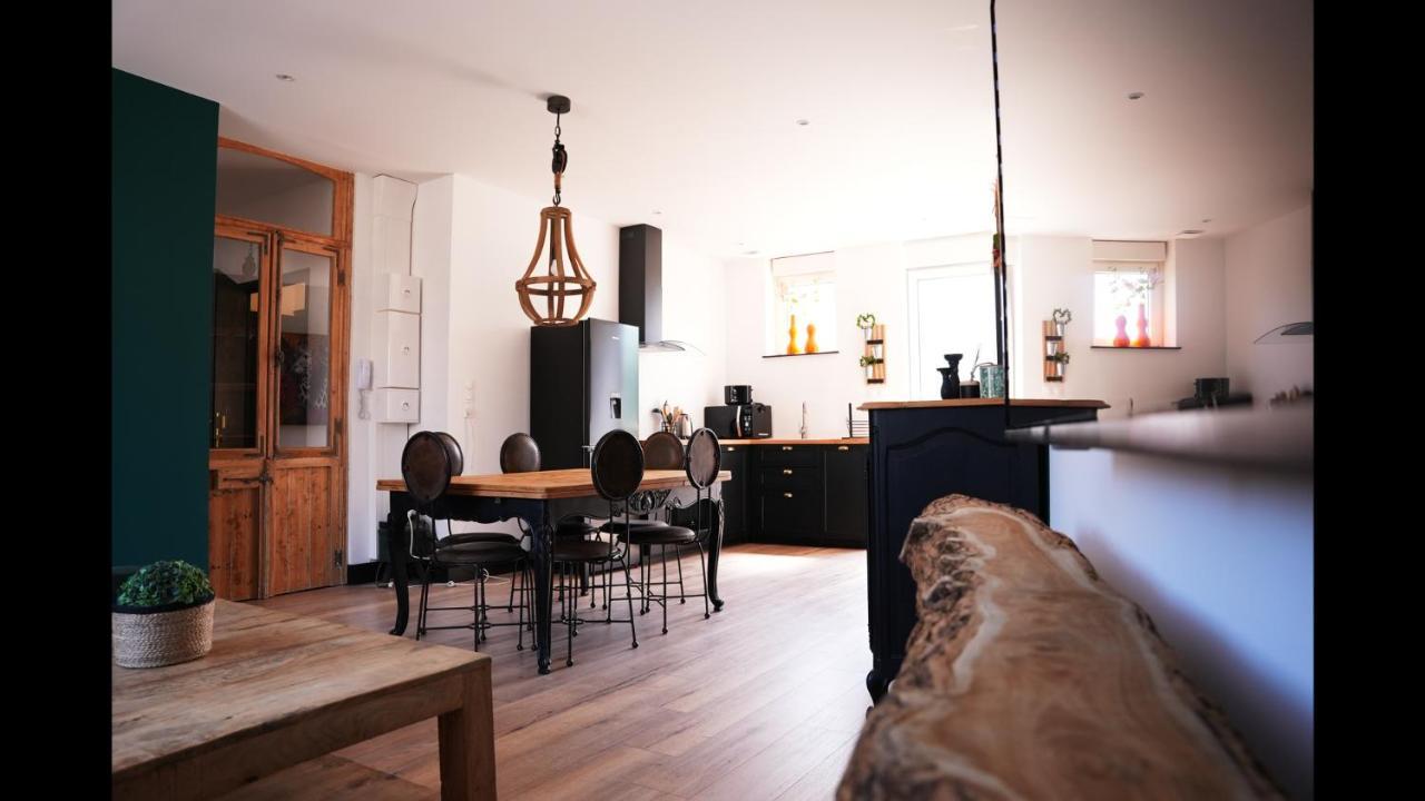 Les Charmes De Liege Apartamento Valenciennes Exterior foto